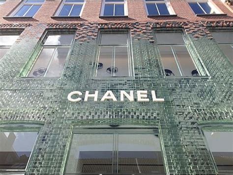 chanel glass facade amsterdam|Chanel’s new glass façade is stronger than brick.